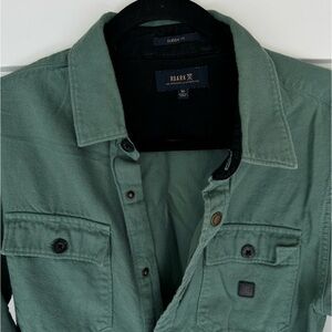 Men’s Roark shirt medium